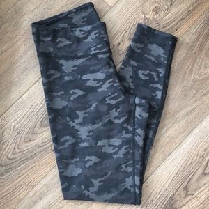 Fabletics camo legging